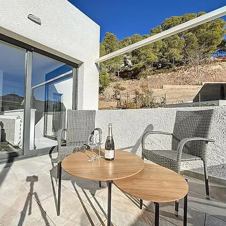 Villa With View & Private Pool