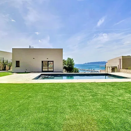 With View & Private Pool Villa