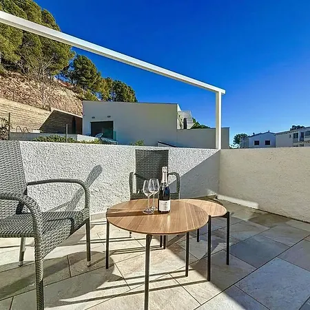 With View & Private Pool Villa *