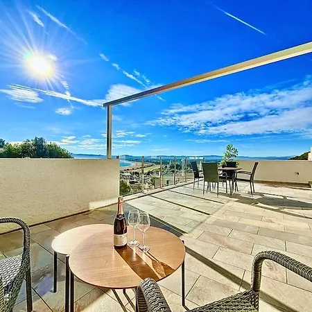 With View & Private Pool *